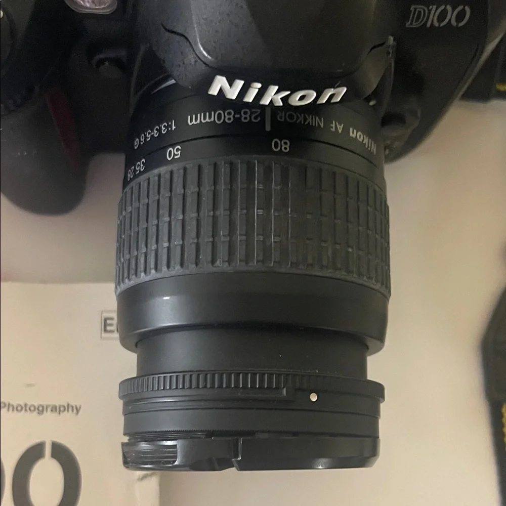 Nikon D100 Digital Camera with‎ Black Accessories Kit